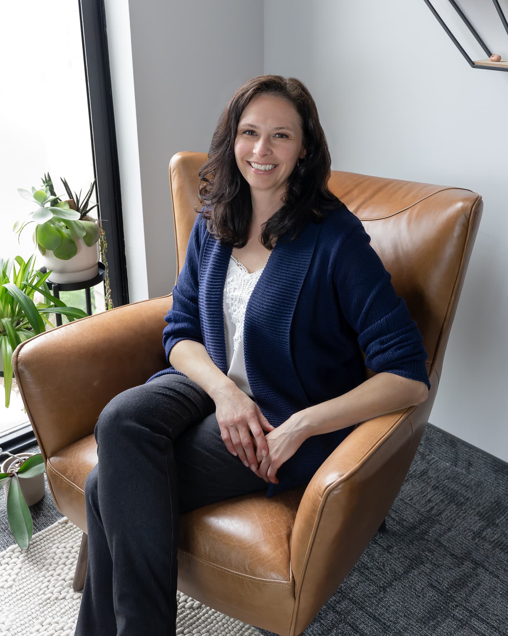 Image of Christina Janiga, psychotherapist and certified EMDR therapist in the Burlington therapy office