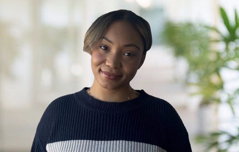 Image of Krishauna Shlanger, psychotherapist and counselling intern in the Burlington therapy office